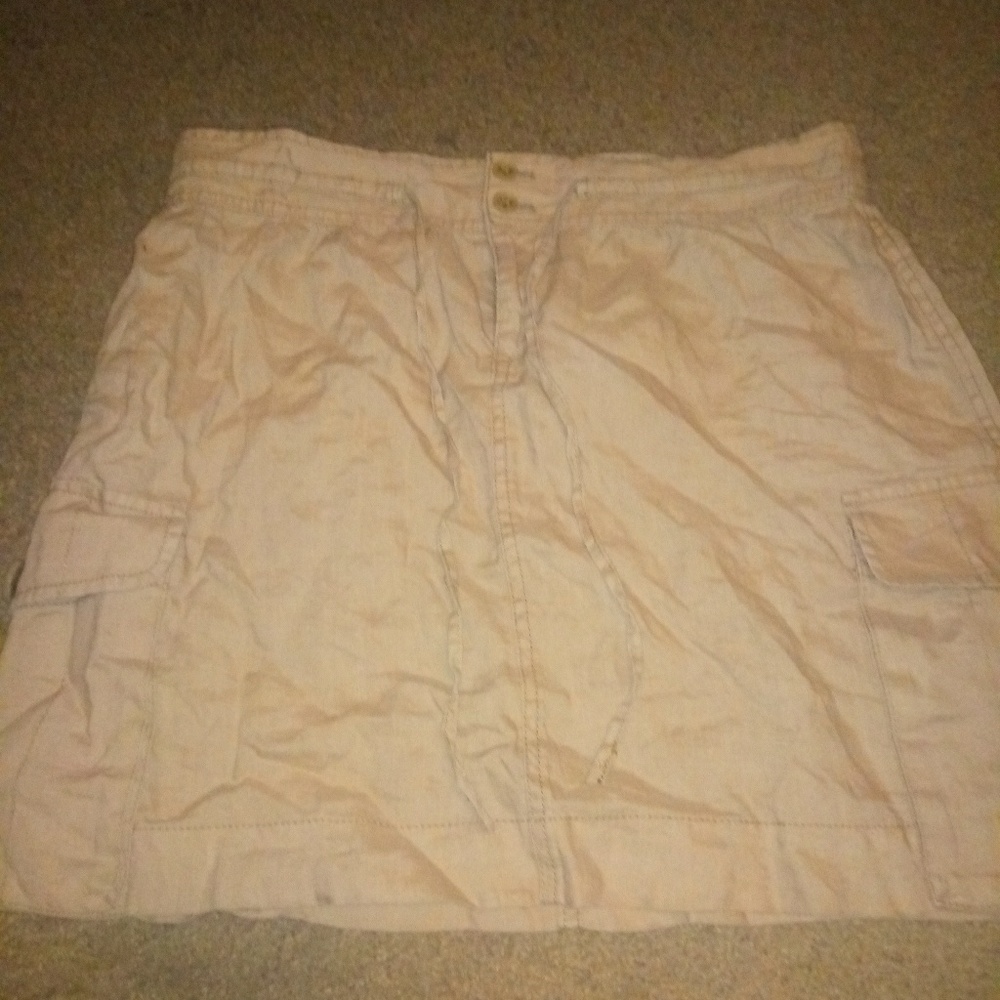 Kaki skirt